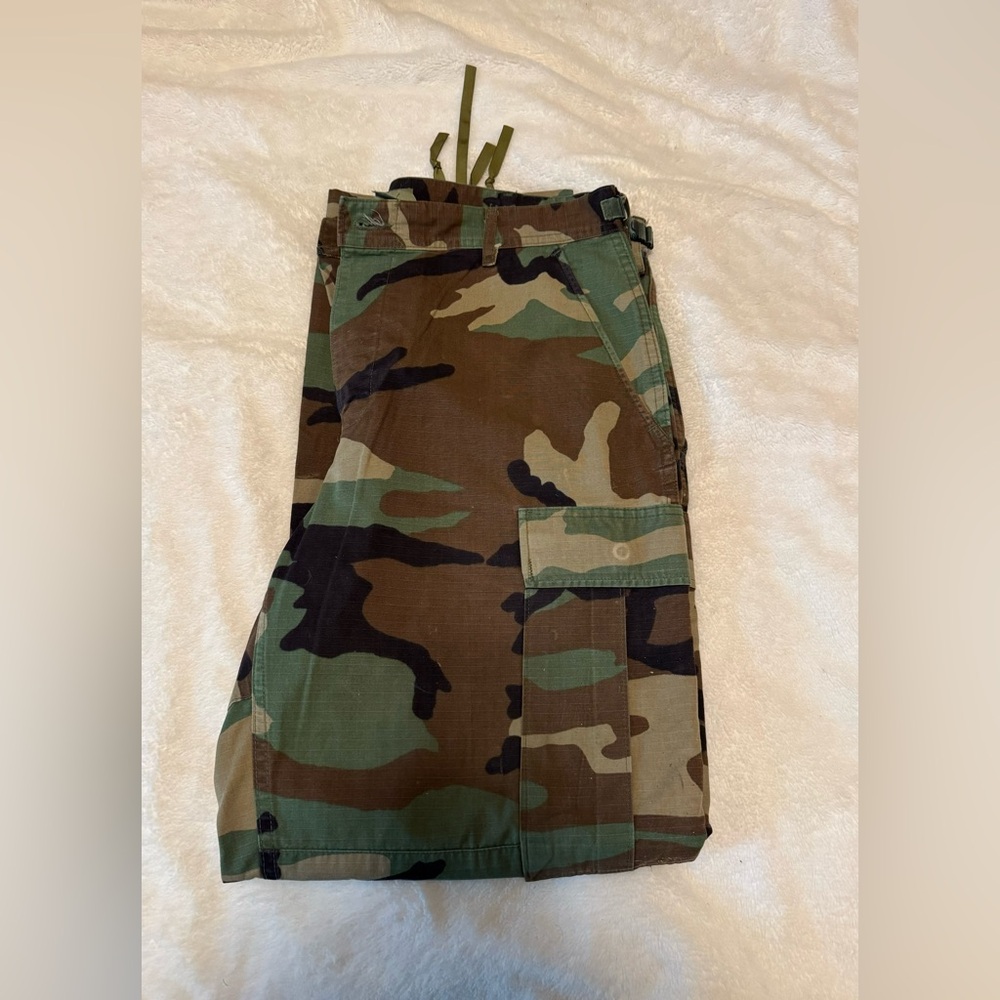 Camo Pants - Waist Size: 31 to 35